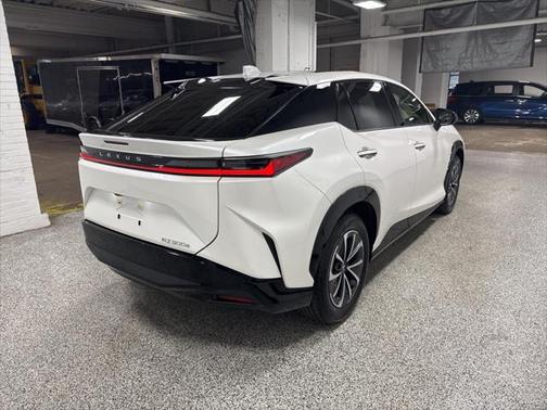 2024 Lexus RZ 300e Premium