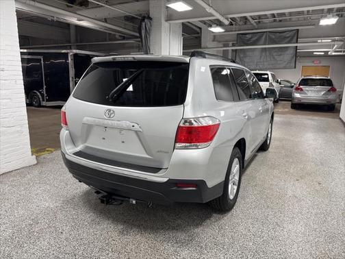 2012 Toyota Highlander SE