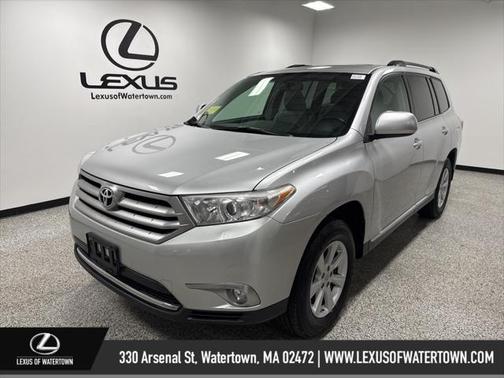 2012 Toyota Highlander SE