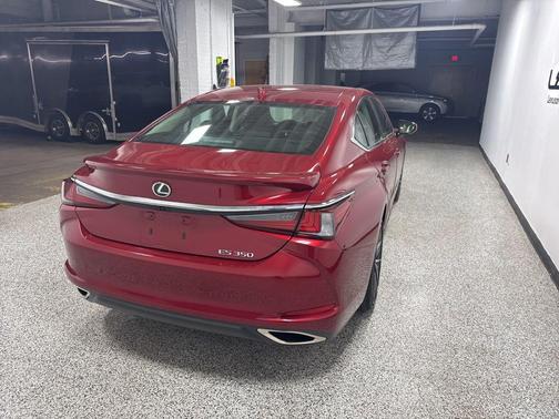 Matador Red Mica 2025 Lexus ES 350 Base