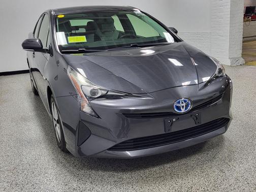 Magnetic Gray Metallic 2016 Toyota Prius Two Eco