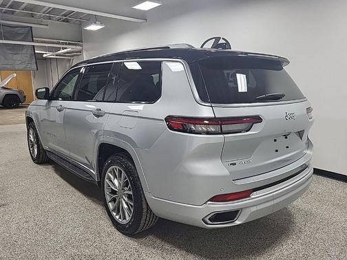 2023 Jeep Grand Cherokee L Summit