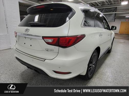 2016 INFINITI QX60 Base