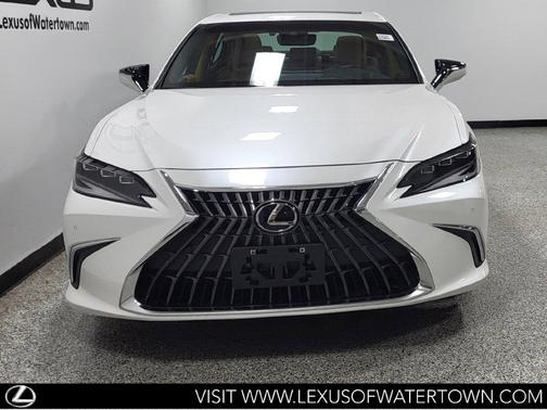 Eminent White Pearl 2024 Lexus ES 300h Base