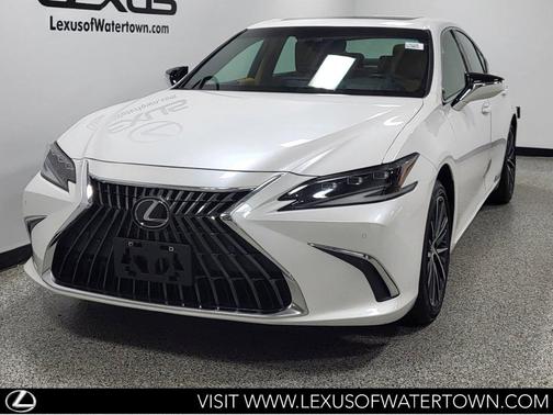 Eminent White Pearl 2024 Lexus ES 300h Base