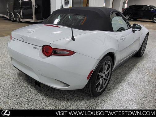 Ceramic Metallic 2016 Mazda MX-5 Miata Grand Touring