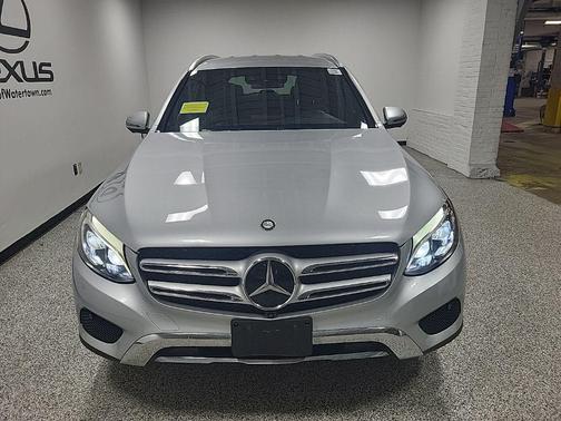 2017 Mercedes-Benz GLC 300 4MATIC