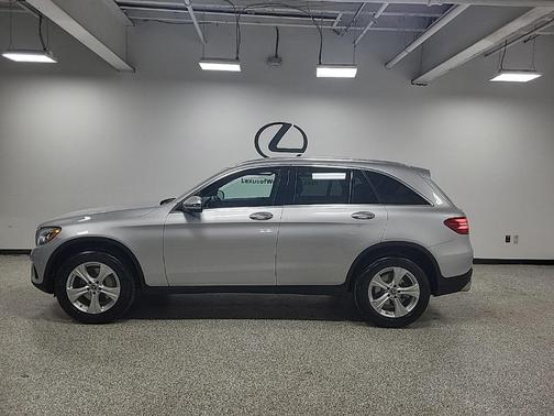 2017 Mercedes-Benz GLC 300 4MATIC