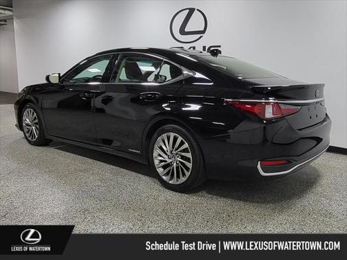 2019 Lexus ES 300h Luxury