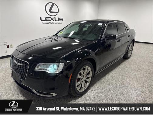2015 Chrysler 300 Limited