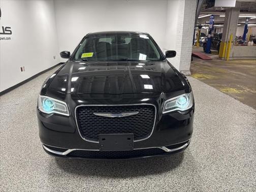 2015 Chrysler 300 Limited