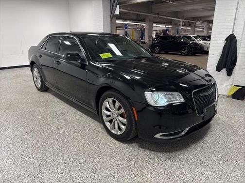 2015 Chrysler 300 Limited
