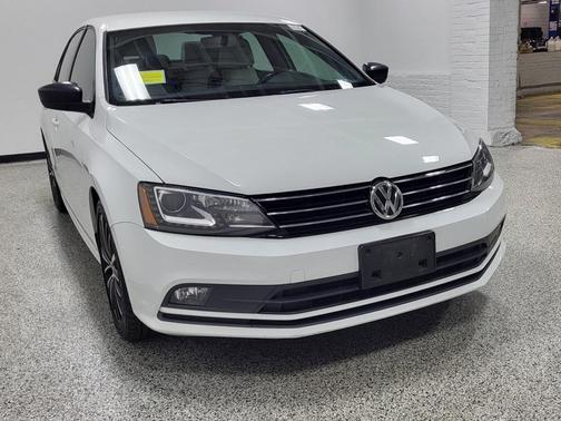 2016 Volkswagen Jetta 1.8T Sport