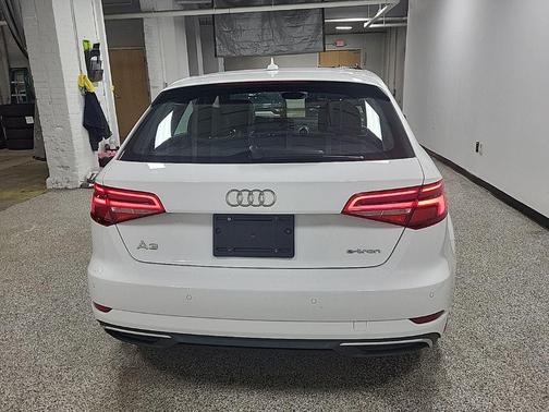 2017 Audi A3 e-tron 1.4T Tech Premium Plus