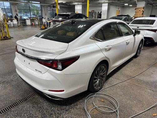 Eminent White Pearl 2024 Lexus ES 350 Ultra Luxury