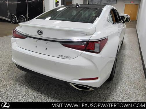 Eminent White Pearl 2024 Lexus ES 350 Ultra Luxury