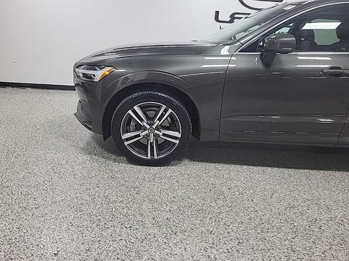 2018 Volvo XC60 T6 Momentum