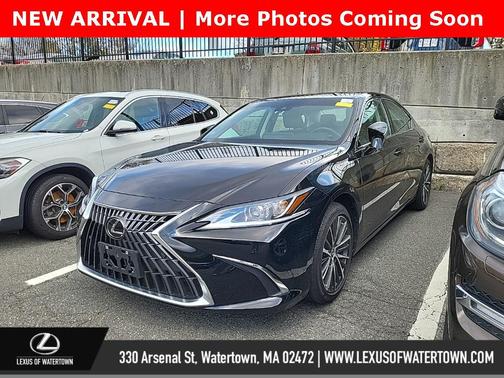 2023 Lexus ES 300h Base