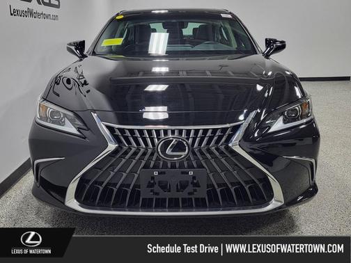 2023 Lexus ES 300h Base