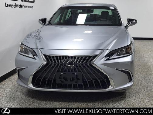 Iridium 2023 Lexus ES 250 Base