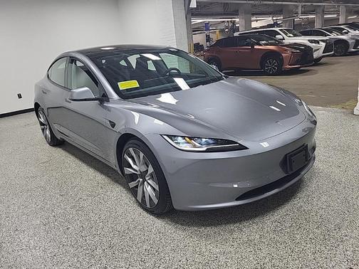 2025 Tesla Model 3 Long Range