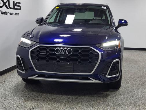 Navarra Blue Metallic 2025 Audi Q5 45 S line Premium Plus