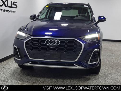 Navarra Blue Metallic 2025 Audi Q5 45 S line Premium Plus