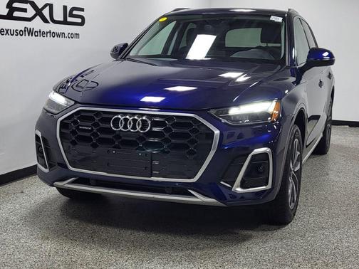 Navarra Blue Metallic 2025 Audi Q5 45 S line Premium Plus