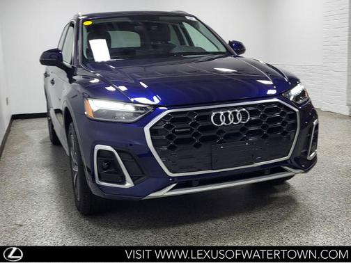 Navarra Blue Metallic 2025 Audi Q5 45 S line Premium Plus