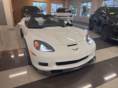 Arctic White 2013 Chevrolet Corvette 427