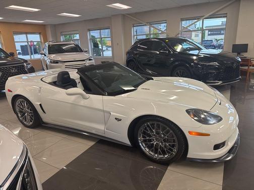 Arctic White 2013 Chevrolet Corvette 427