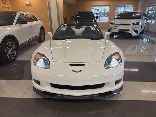 Arctic White 2013 Chevrolet Corvette 427