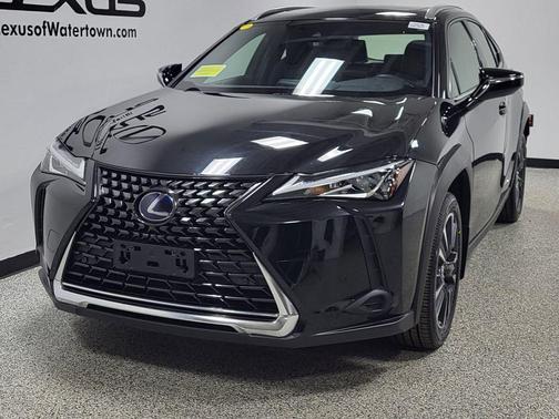 Caviar 2020 Lexus UX 250h Base