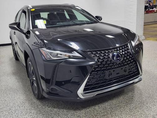 Caviar 2020 Lexus UX 250h Base