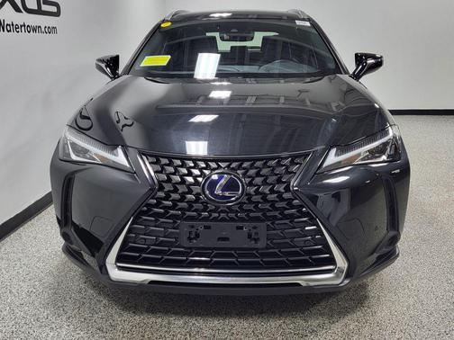 Caviar 2020 Lexus UX 250h Base
