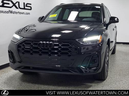 Mythos Black Metallic 2024 Audi Q5 45 S line Premium