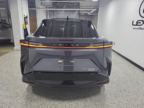 2023 Lexus RZ 450e Premium