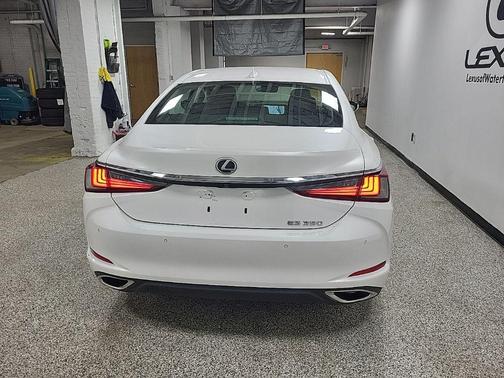 2019 Lexus ES 350 Base