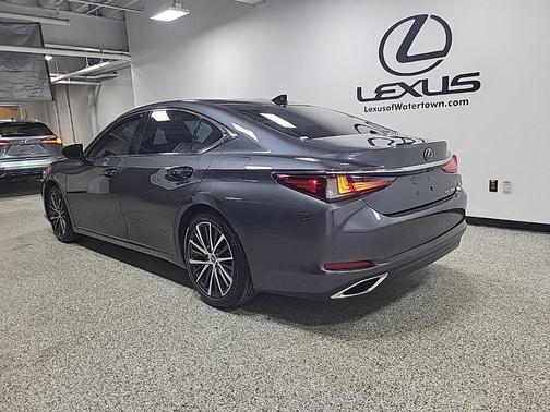 2023 Lexus ES 350 Base
