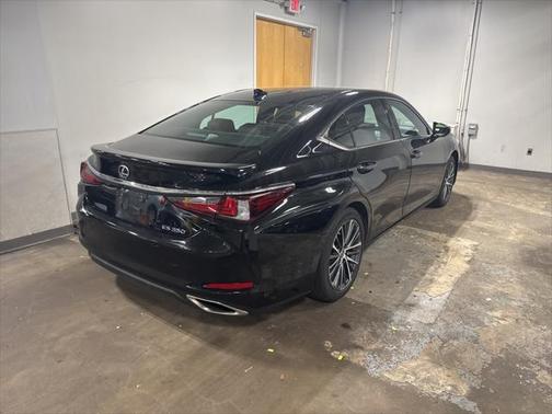 2023 Lexus ES 350 Base