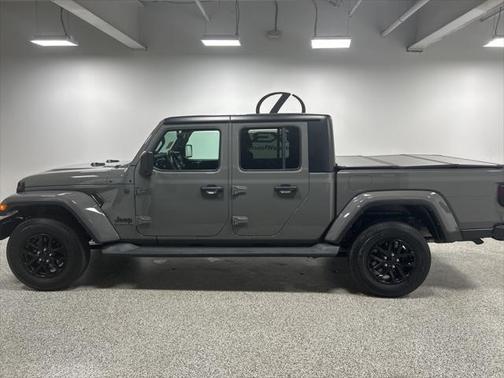 2022 Jeep Gladiator Altitude 4x4