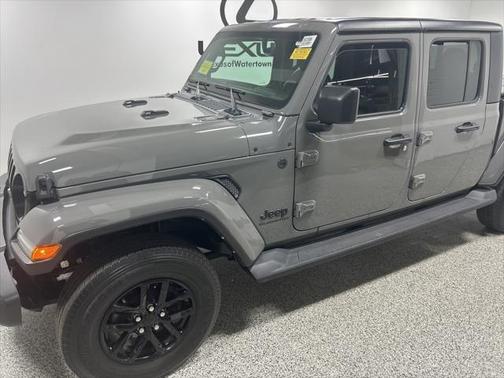 2022 Jeep Gladiator Altitude 4x4