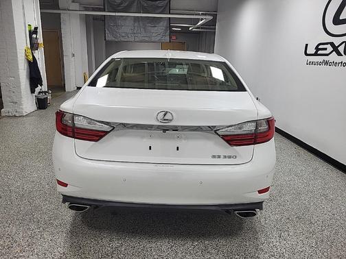 2016 Lexus ES 350 Base