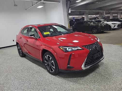 2025 Lexus UX 300h Premium