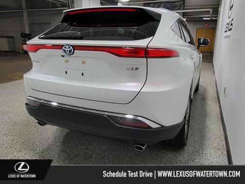 2024 Toyota Venza XLE