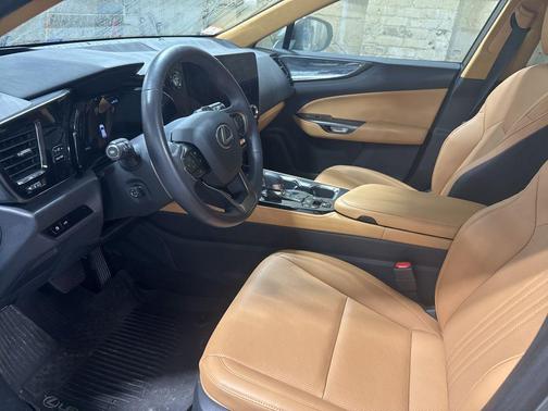 Atomic Silver 2024 Lexus NX 350h Premium