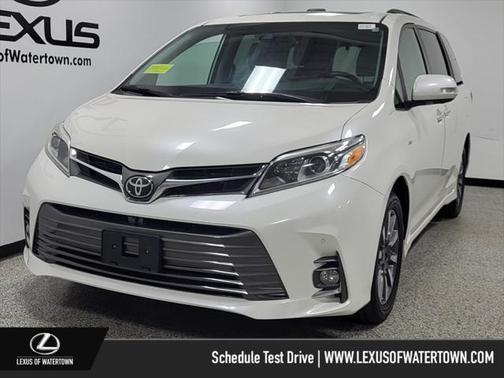 2020 Toyota Sienna Limited Premium