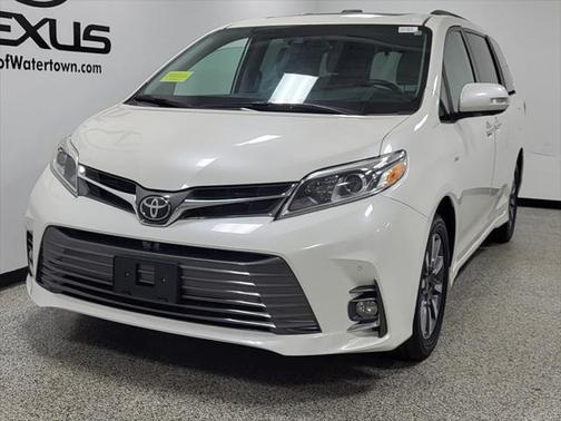 2020 Toyota Sienna Limited Premium