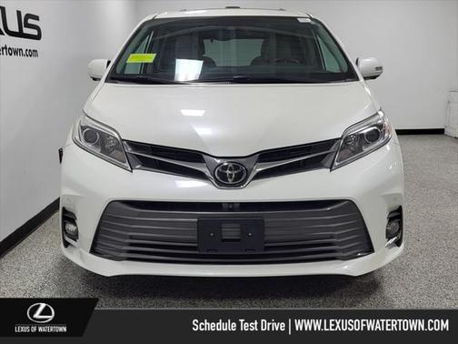2020 Toyota Sienna Limited Premium