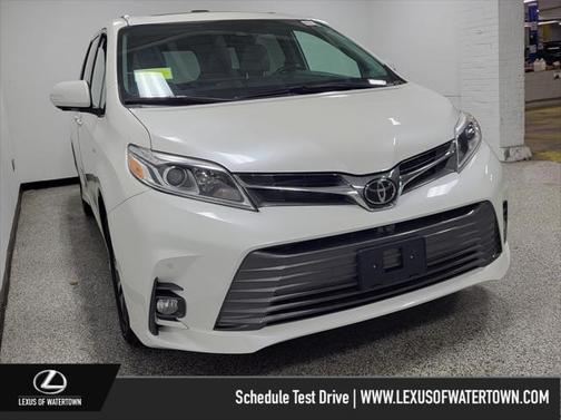 2020 Toyota Sienna Limited Premium